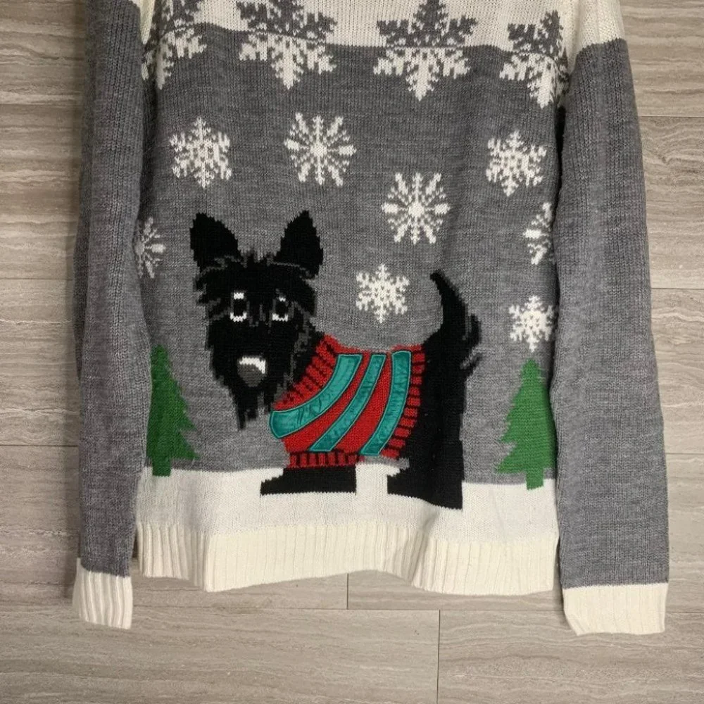 Women’s Carolyn Taylor Dog Christmas Sweater - Picture 2 of 7